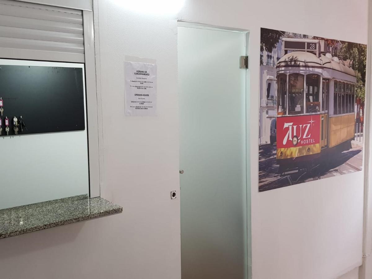 7 Luz Hostel - Lisbon — Photos 1