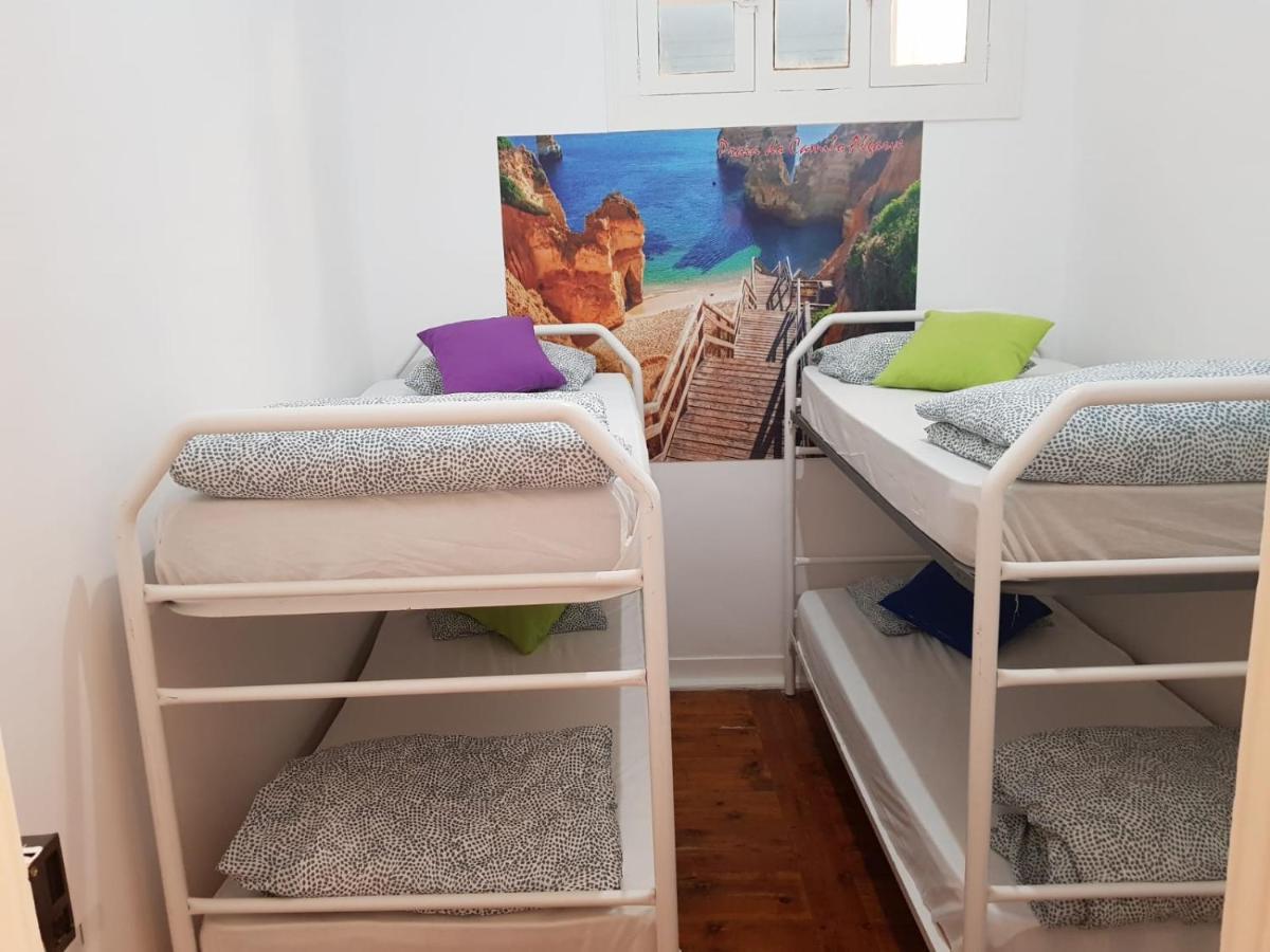 7 Luz Hostel - Lisbon — Photos 3